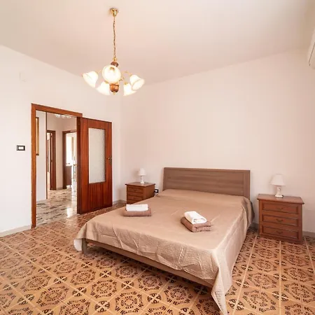 Bernini 28 Apartment *